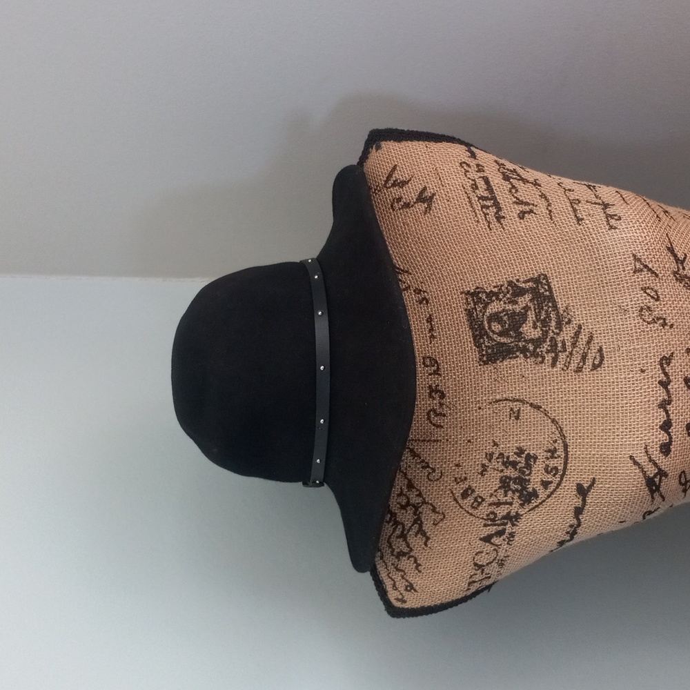 Flex Felt Sz S Made in USA  Black Hat